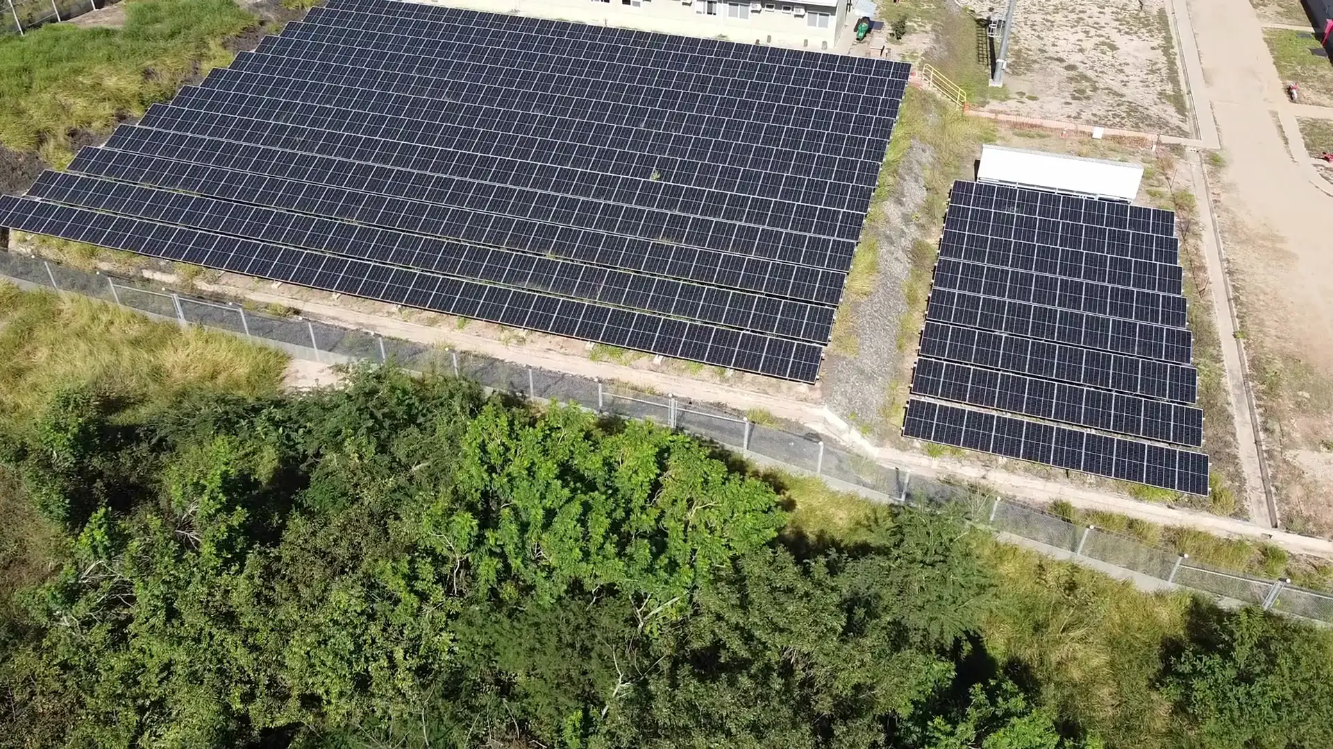 Instalación solar de Enersol vista desde drone