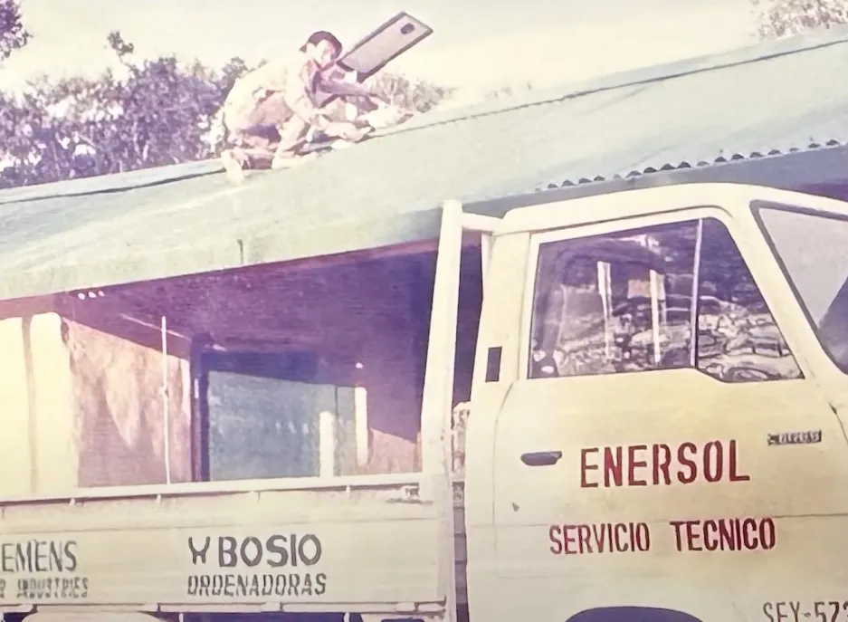 Foto de archivo de los primeros años de Enersol
